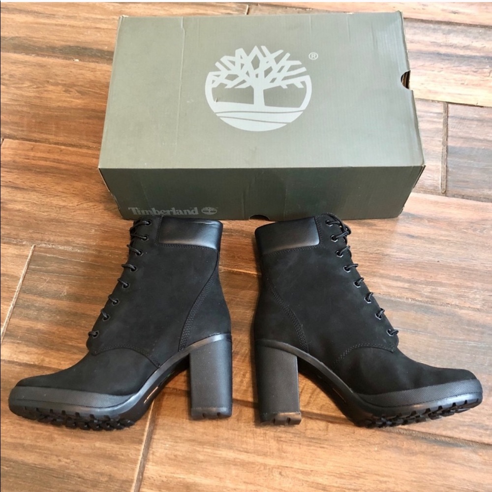 Timberland Leather Lace-Up Tractor Platform Boots - Picture 9 of 16
